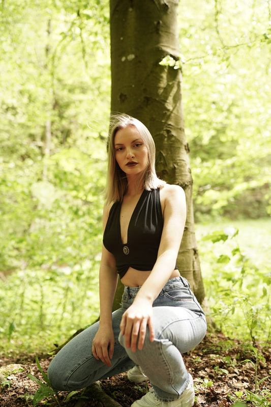 Crop Top Rückenfrei - schwarz - mit echtem Edelstein verziert