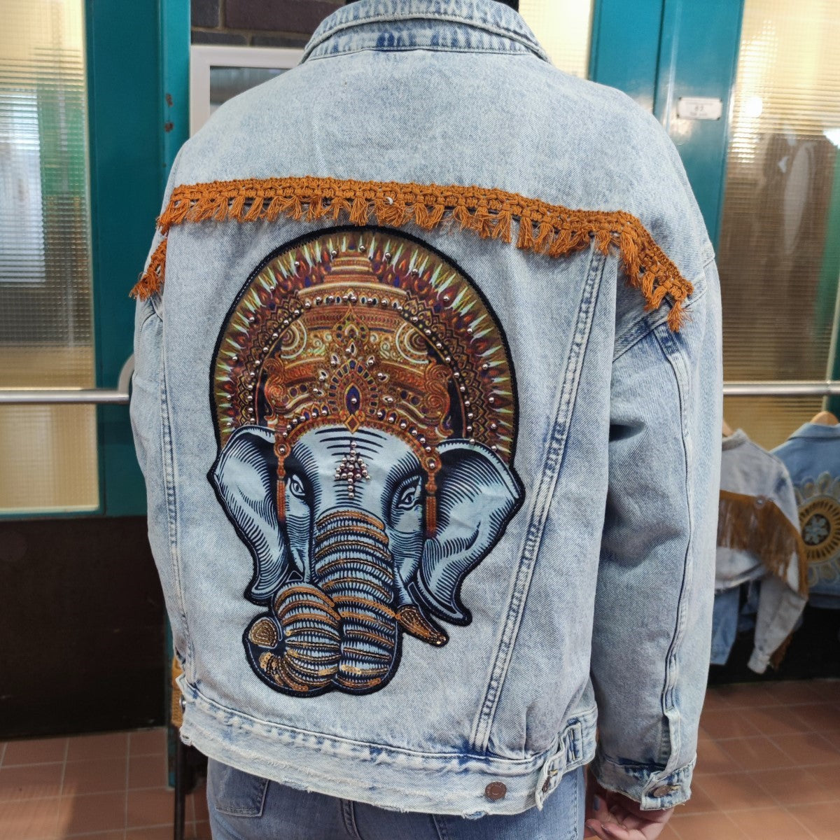 Upcycling mit DEINER Jeansjacke - Ganesha