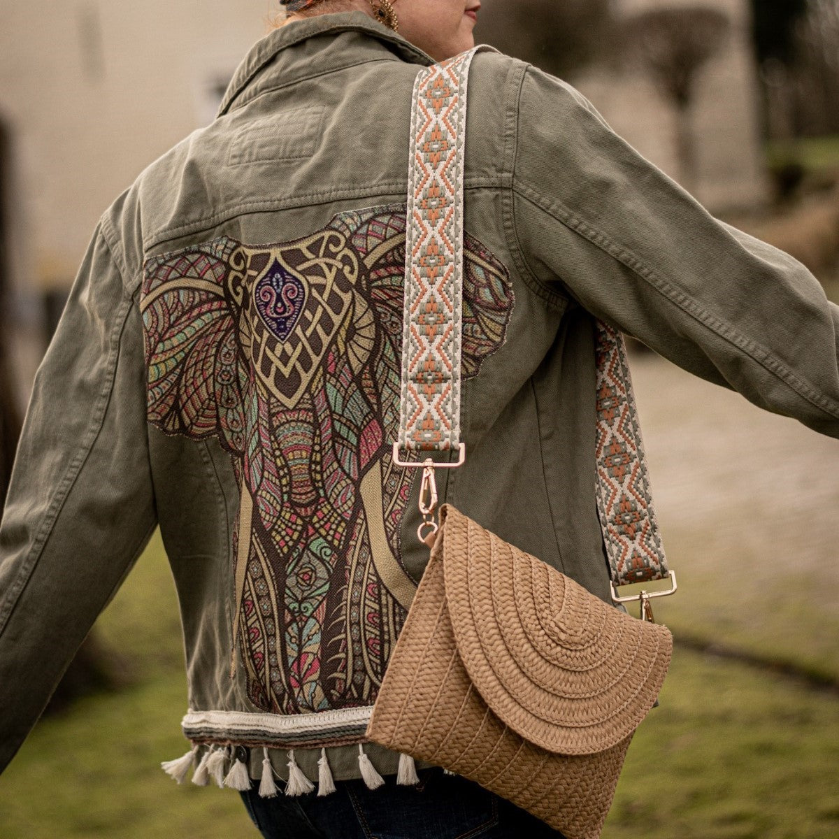 Upcycling mit DEINER Jeansjacke - Hippie Elefant