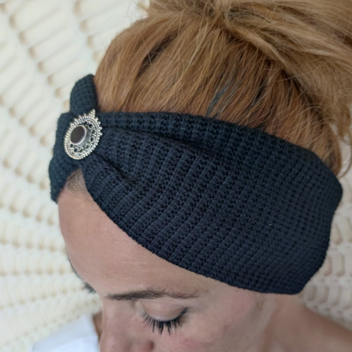 bohia, haarband, haarschmuck, stirnband damen, stirnband damen winter, haarband damen, hippie haarband, boho haarband, elastisches haarband, haarband winter, kopfschmuck, festival schmuck, strick haarband, boho haarband, edelstein haarband, haarband mit stein, haarband mit perle , stirnband mit stein , stirnband mit perle, winter haarband, khaki haarband, haarband schwarz, stirnband schwarz