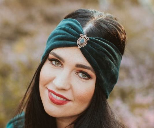 haarband mit stein, stirnband mit stein, haarband mit brosche, stirnband mit brosche, boho haarband, damen haarband, winter haarband, winter stirnband, samt haarband, winter haarband, festival schmuck, schmuck yoga, kopfschmuck, boho haarband, haarband grün samt
