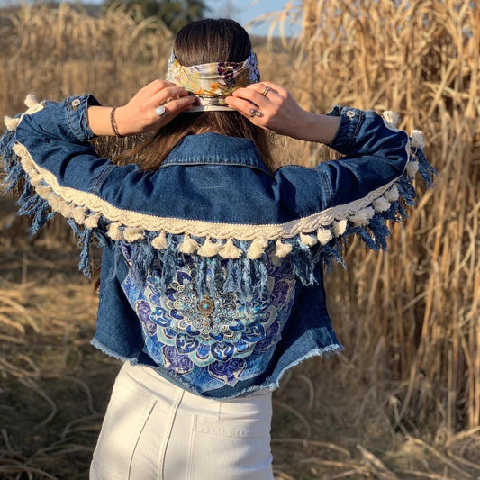 Deine Jeansjacke bei uns gestalten als The Love of Mandala Makramee blau statt 129€