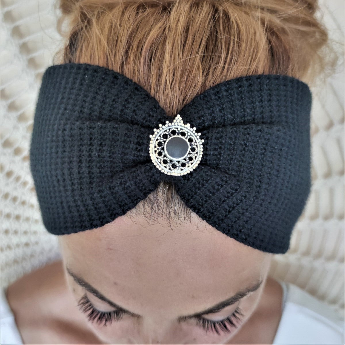 Harmonie Haarband in schwarz - mit Edelsteinen verziert