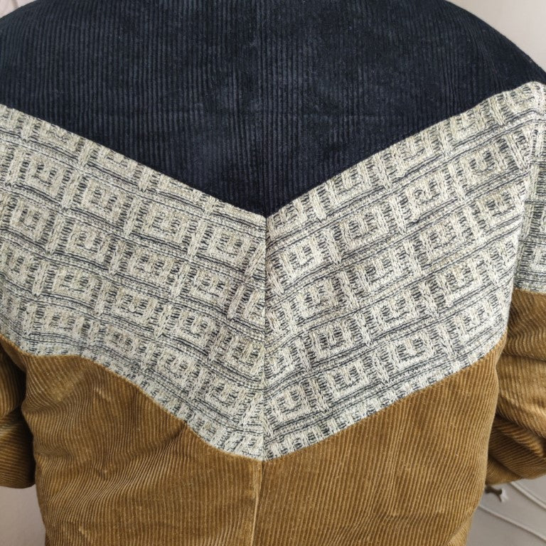 Navajo Bomberjacke Vintage Jacke aus Cord gefüttert 80er/90er Style - aus Vintage-Pullover Gr.54 in XL Oversize Men